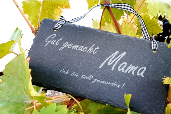 Schieferplatte "Mama"